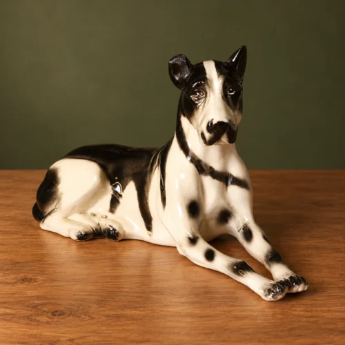 Grand Dogue Allemand arlequin en porcelaine – Sitzendorf